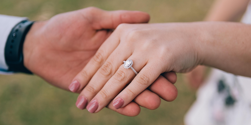 How Much Does a 1 Carat Moissanite Ring Cost? How Much Does a 1 Carat Moissanite Ring Cost?