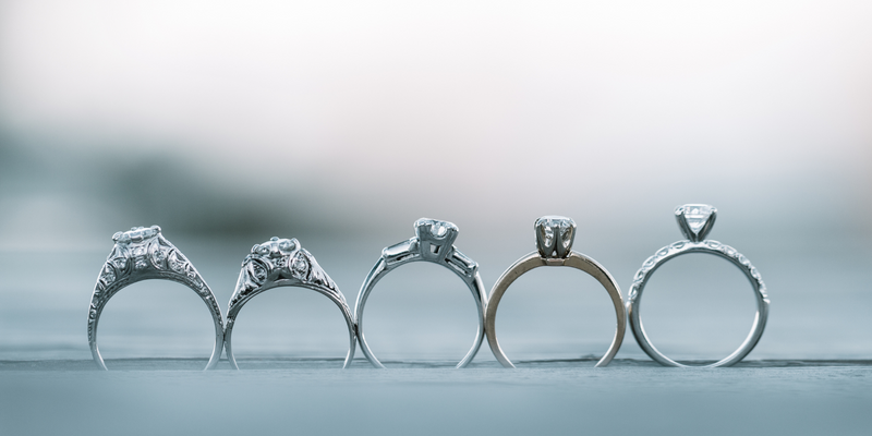 Vintage Vs. Modern Engagement Rings: How to Pick the Right Style Vintage Vs. Modern Engagement Rings: How to Pick the Right Style