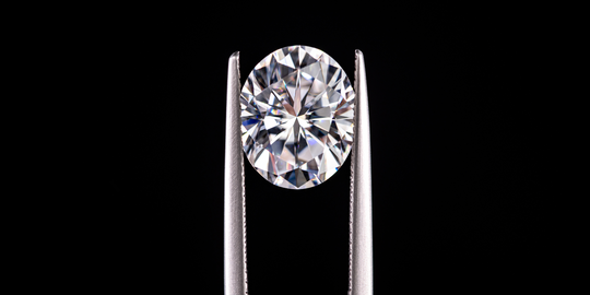Lab Grown Diamonds: Real or Fake? Testing and Insuring Explained
