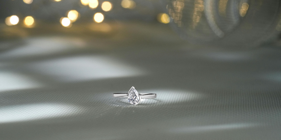 Moissanite Under Different Lightning: How it Looks Indoors Vs Outdoors