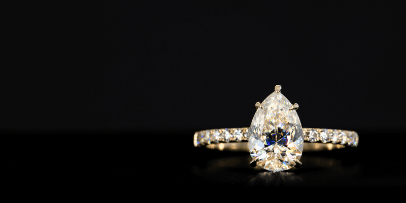 Pear Shaped Engagement Ring: The Complete Guide