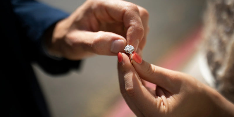 Unique Moissanite Engagement Rings to Buy Under $1000