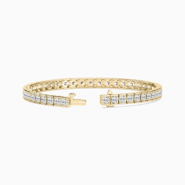 Clara Round Cut Lab Grown Diamond Gleaming Grid Bracelet